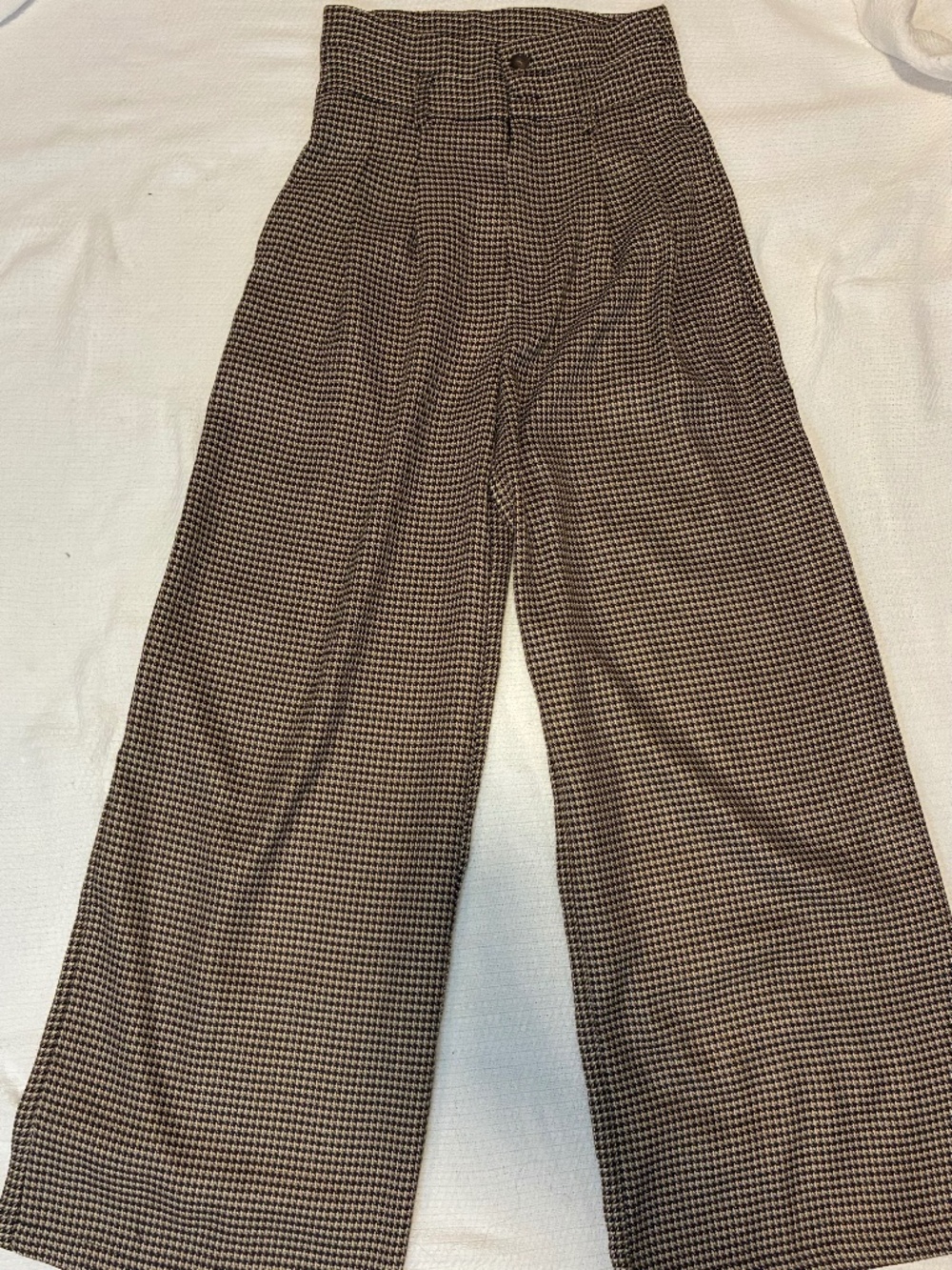 Cider Preppy Woven Belted High Rise Houndstooth Wide leg Trousers. Size XXS. EUC
